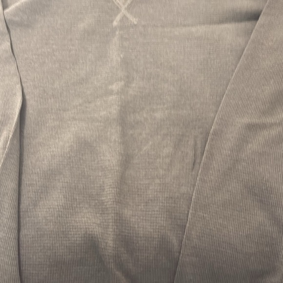 Eddie Bauer Men's Light Gray Crewneck Sweater - Picture 3 of 3